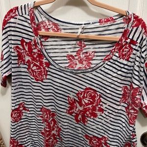 Blue striped with red roses